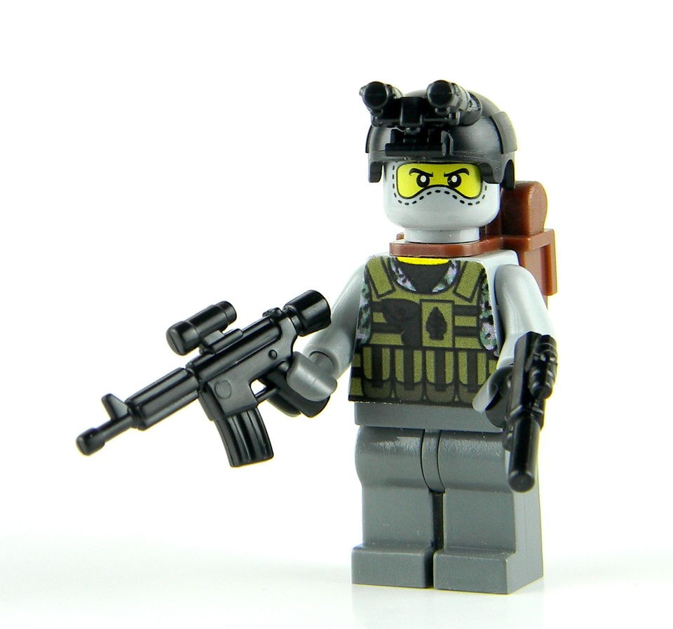 LEGO minifigure Soldier custom army commando with gun