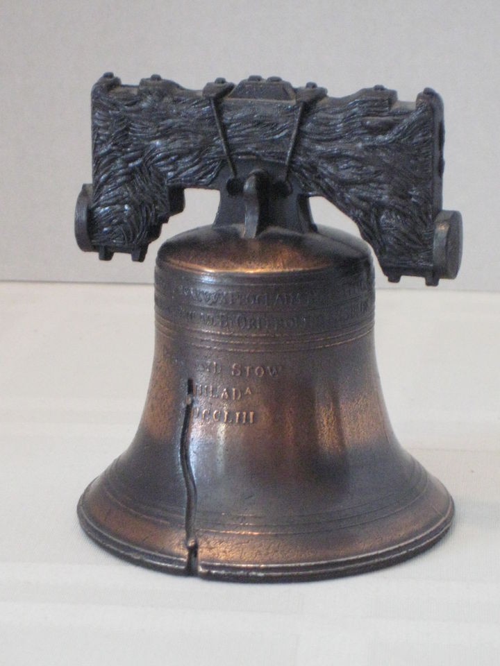 VINTAGE SOUVENIR METAL REPLICA LIBERTY BELL