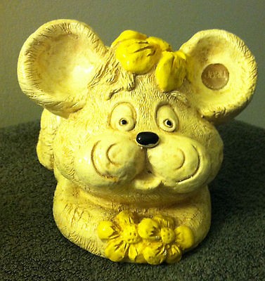 Vintage Rare Jaru Art Products Bear With Flowers Statue