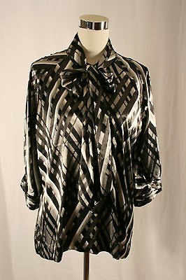 Womens Blouse sz XL Black Gray White NEW YORK & CO. Tie Neck Pull over 