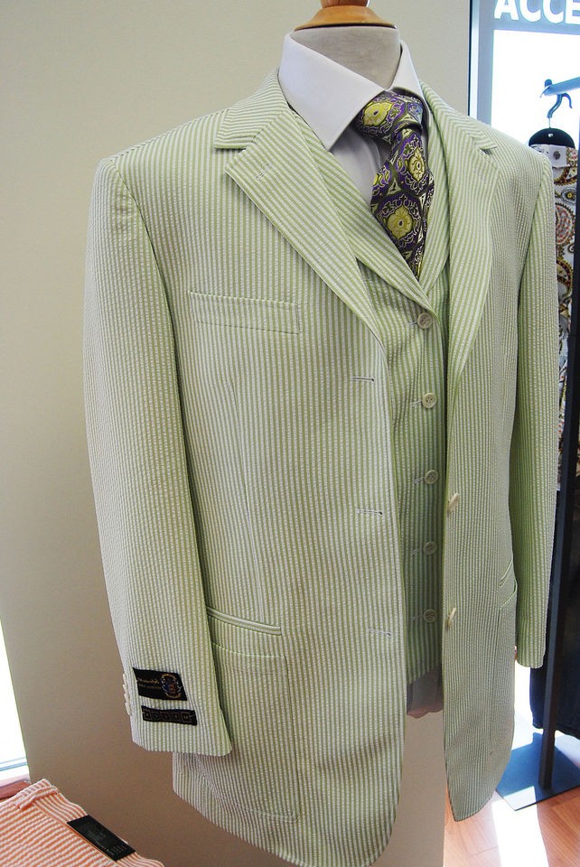 mens seersucker suit in Suits