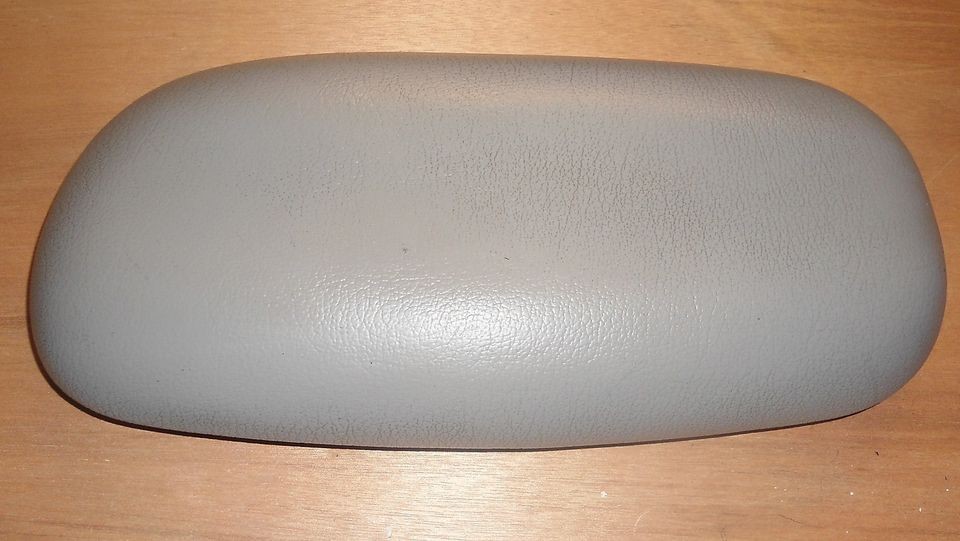 mustang center console lid in Consoles & Parts