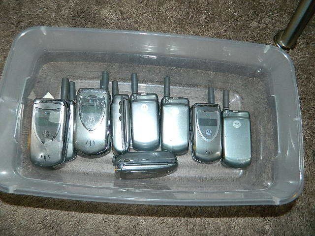 LOT OF 13X MOTOROLA V60T US CELLULAR CELL PHONES