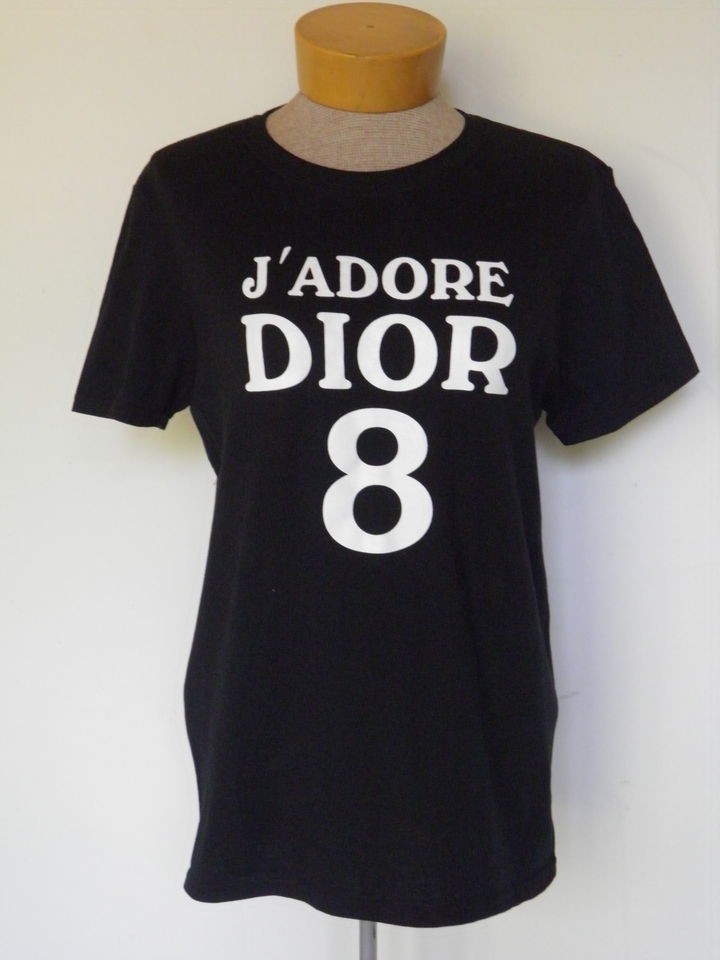 NEW JAdore 8 T Shirt Sex and the City Carrie Black NWT