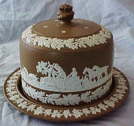   HANLEY OF ENGLAND BROWN & WHITE JASPERWARE STILTON CHEESE DOME 1850