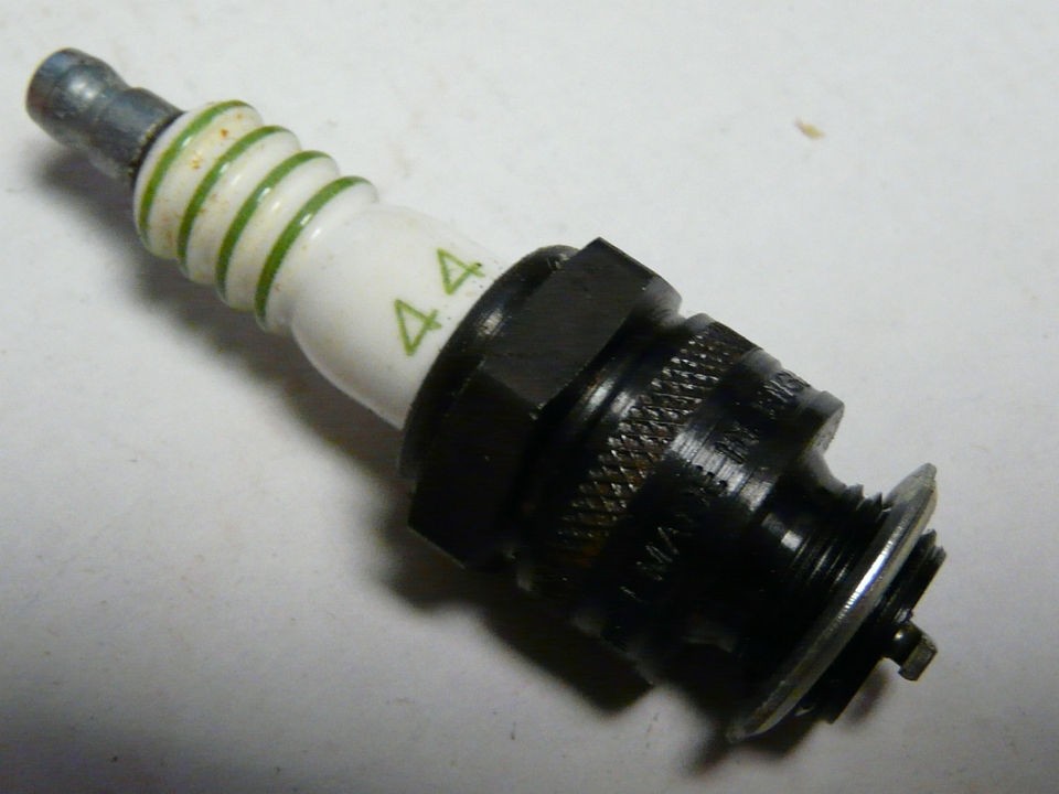   /62/1963/1964/1965/1966/1967/1968 Chevrolet Corvette spark plug AC 44