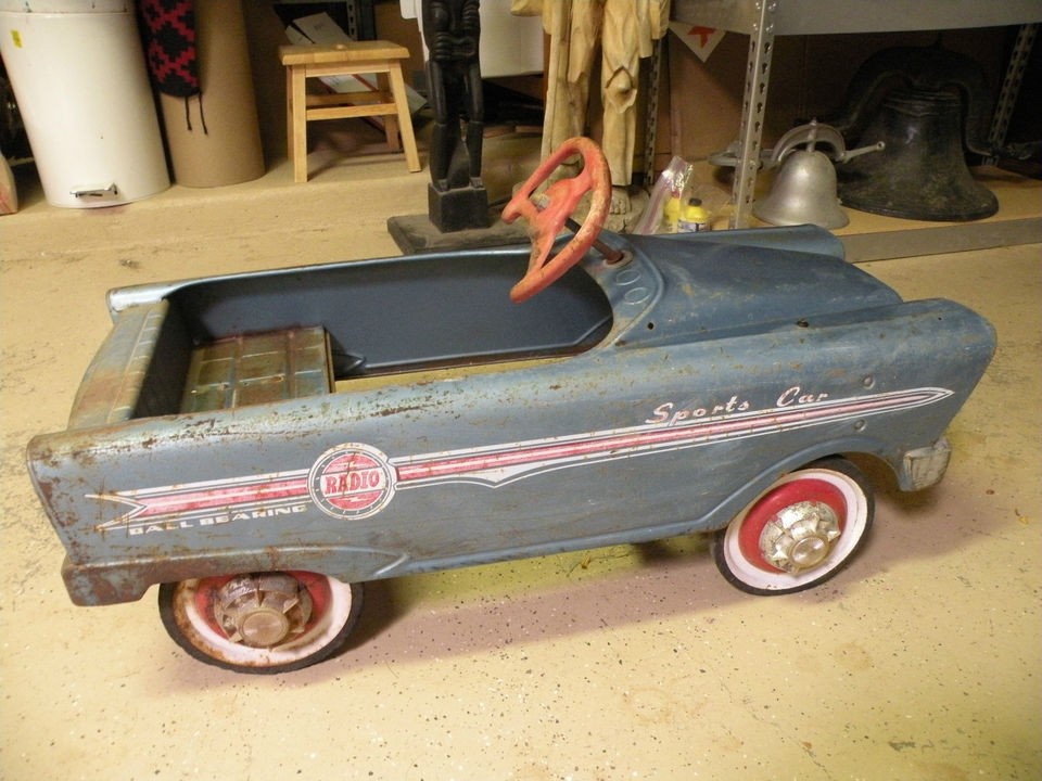 Vintage 1960s metal pedal car, sports car, ball bearing, Radio, toy