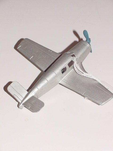 TOOTSIETOY  BEECHCRAFT BANAZA  NICE TOY AIRPLANE 