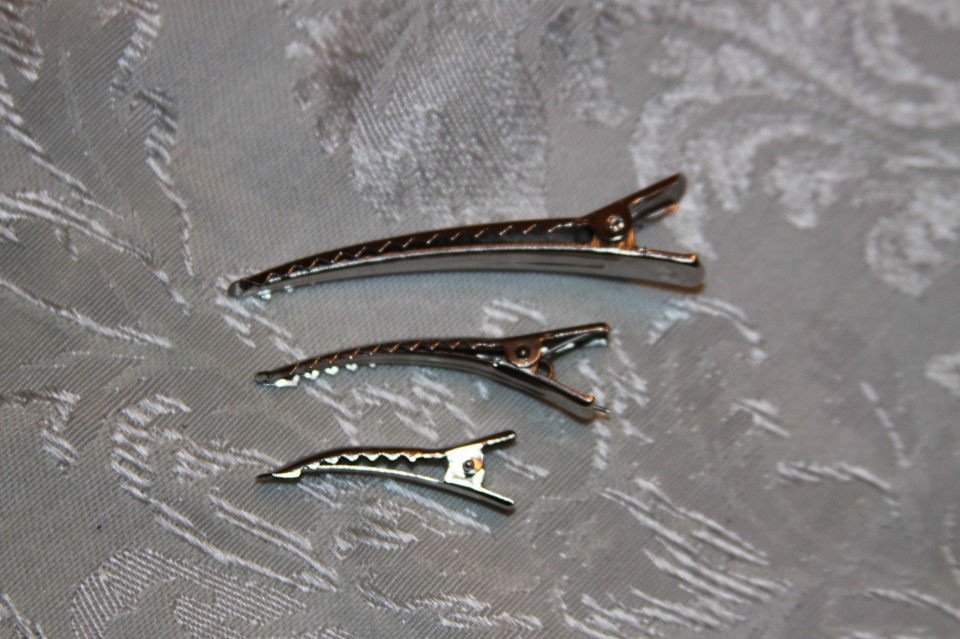 metal hair clips in Clothing, 