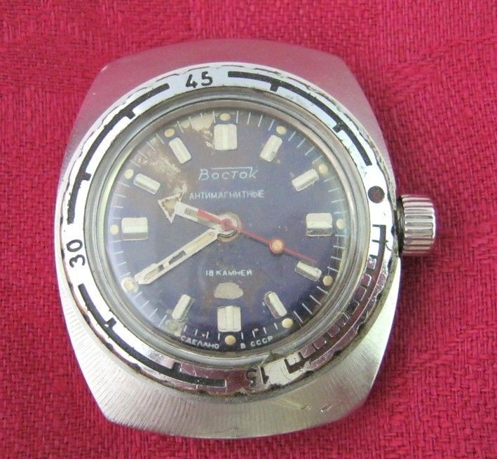 Vostok / Boctok   Vintage Divers AMPHIBIAN Russian WATCH 200 meter 