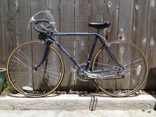 Vintage UNIVEGA MAXIMA UNO Road/Racing Bike