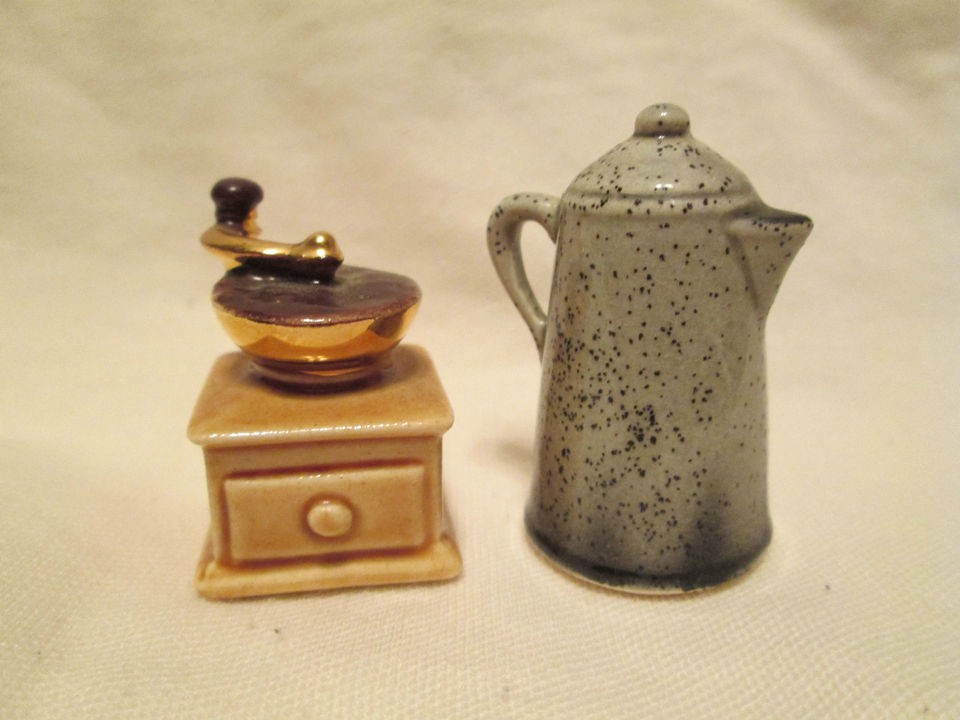 ARCADIA MINIATURE SALT & PEPPER COFFEE POT & GRINDER