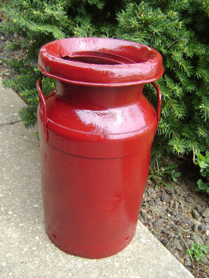 Collectible Repainted Red Medium Size Vintage Dairy Cream Can~~NEAT~