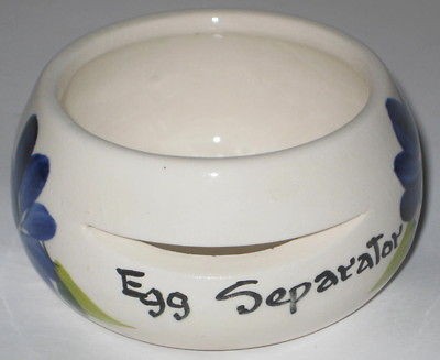 EGG SEPARATOR w/Blue FLOWERS Vintage TONI RAYMOND Pottery ENGLAND