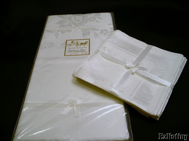 Imported Damask Set Garland Rose Tablecloth and 8 Napkins