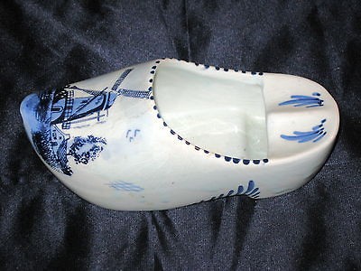 Vintage Delft Cigar or Cig. Ashtray Wooden Shoe Shape Windmill Blue n 