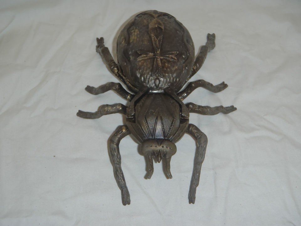 VINTAGE SPIDER ASH TRAY MADE IN ITALY  VERY NICE