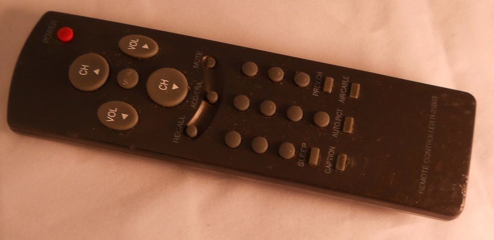 DAEWOO R25B03 TV REMOTE CONTROL / NO BATT COVER