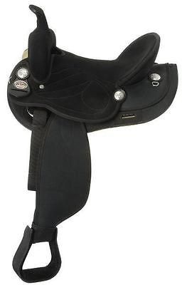 King Series Synthetic Trail Saddle   Black Black   15