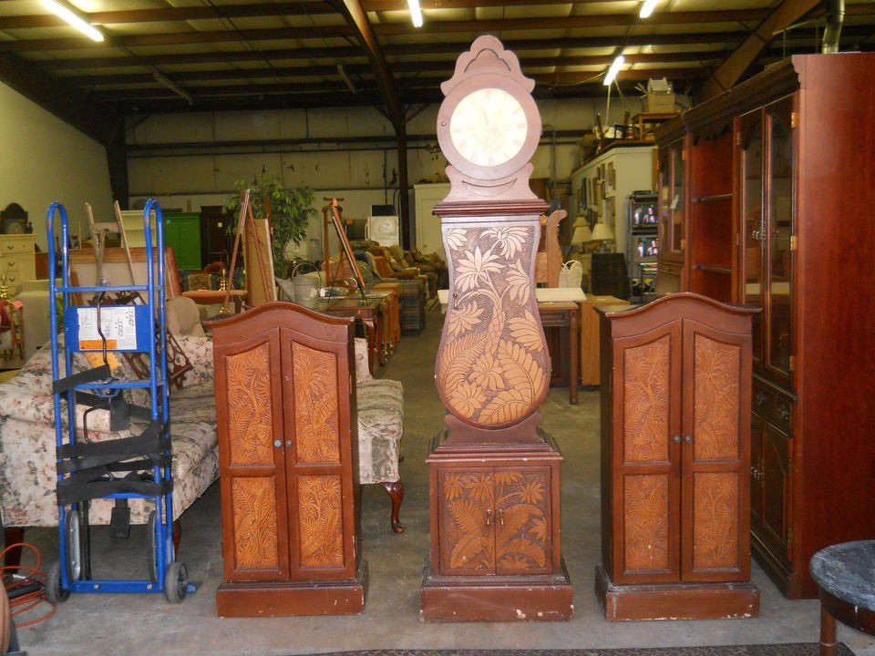 GRANDMOTHERS CLOCK WITH PALM TREES AND MATCHING SIDE CABINETS