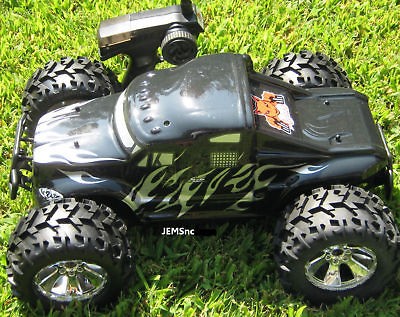 Redcat Racing EARTHQUAKE 3.5 1/8 SCALE R/C NITRO MONSTER TRUCK and 