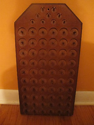 VINTAGE SEWING THREAD ORGANIZER OR RACK WOODEN FOR 60 LARGE SPOOLS 