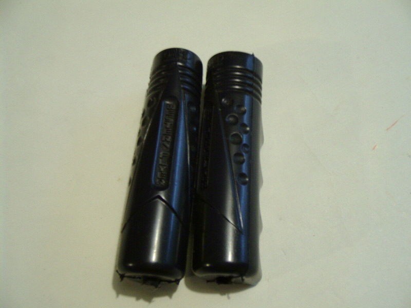 childs tricycle bike bicycle handlebar grips HUNT WILDE WESTERN FLYER 