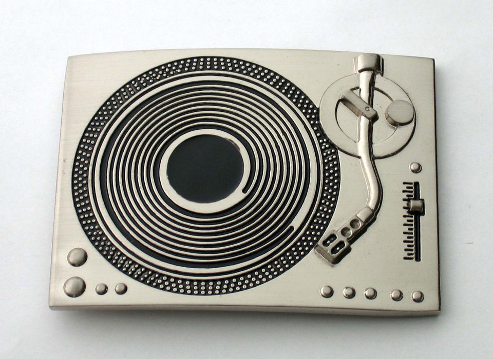 MUSIC VINTAGE RECORD DISC PLAYER GRAMOPHONE BELT BUCKLE