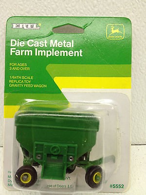 64 ERTL JOHN DEERE GRAVITY FEED WAGON