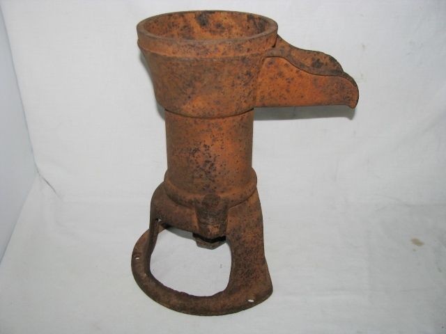 ANTIQUE CAST IRON GARDEN WATER WELL PUMP TOOL VINTAGE