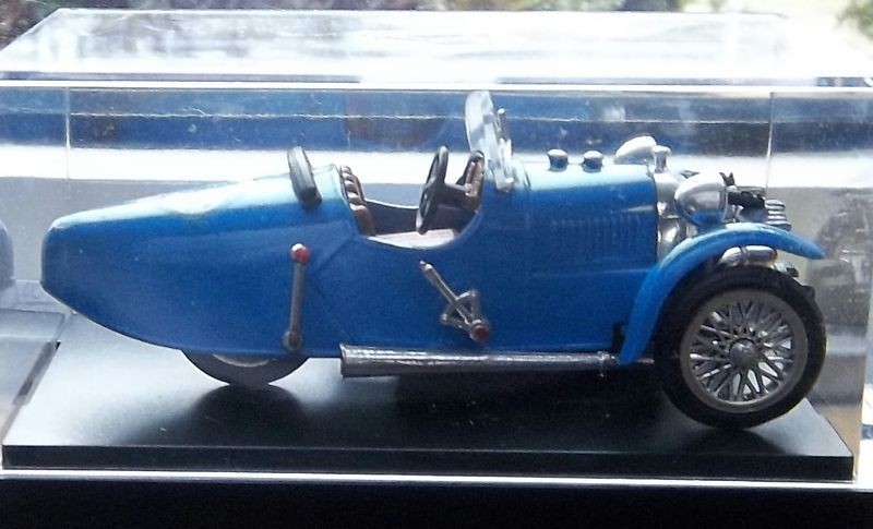   WHEELER BLUE #13 DISPLAY CASE DARMONT Darmont Rare Old 29 Trike