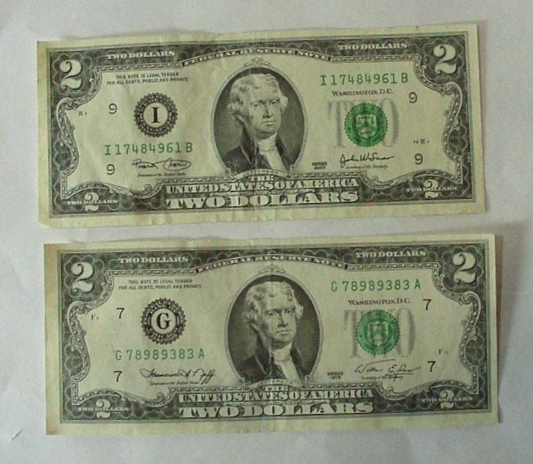 1976 two dollar bill in Federal Reserve Notes