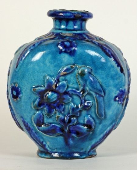 ANTIQUE INDIAN MULTAN ART POTTERY VASE 19TH C.