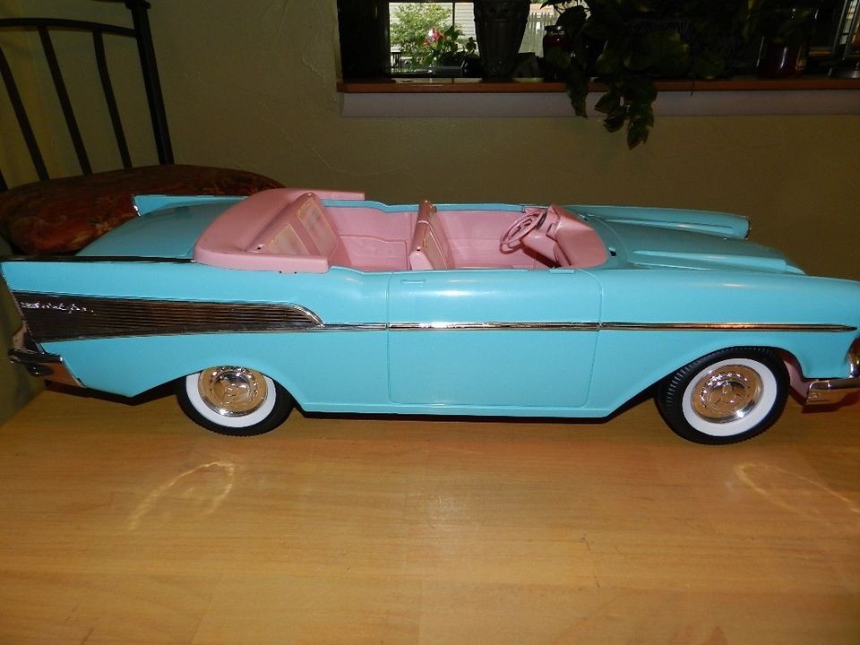 Vintage 1988 MATTEL Barbie 1957 57 Chevy BEL AIR Convertible Toy Car 