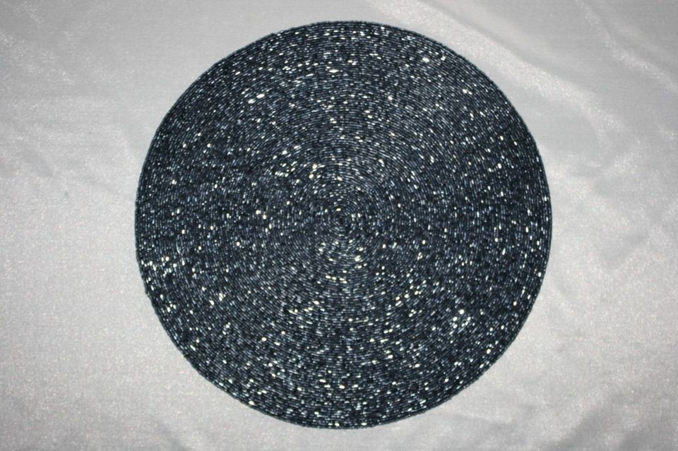 NEW KIM SEYBERT NYC ROUND GLASS BEADED PLACEMAT SALE