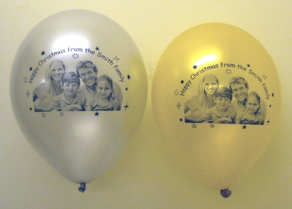 25 personalised Christmas photo balloons with 50 paper napkins