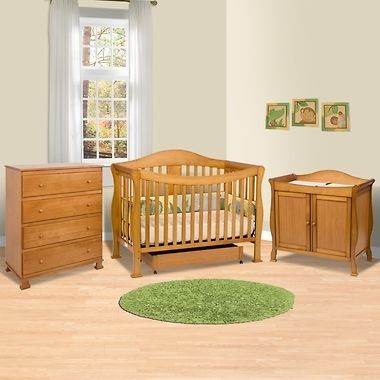 DaVinci Parker Crib, Dresser and 2 Door Changing Table in Oak 