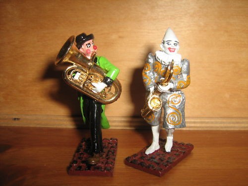 Britains Circus Musical Clown Duo set 08680