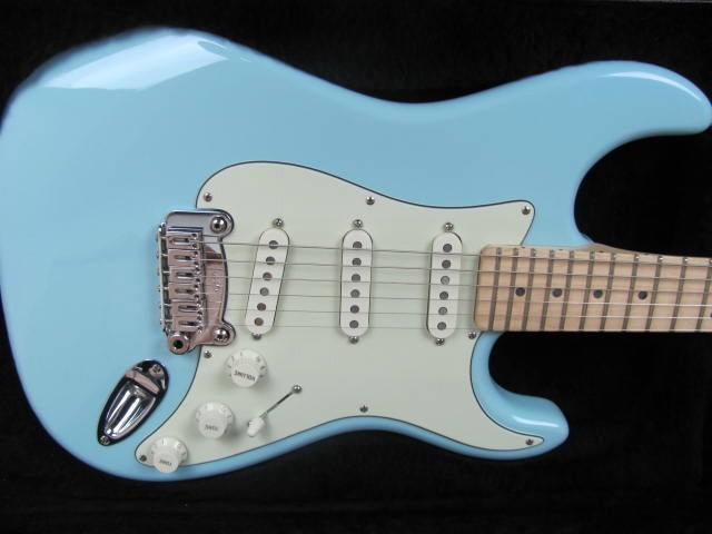 Legacy USA Strat Himalayan Blue OHSC 