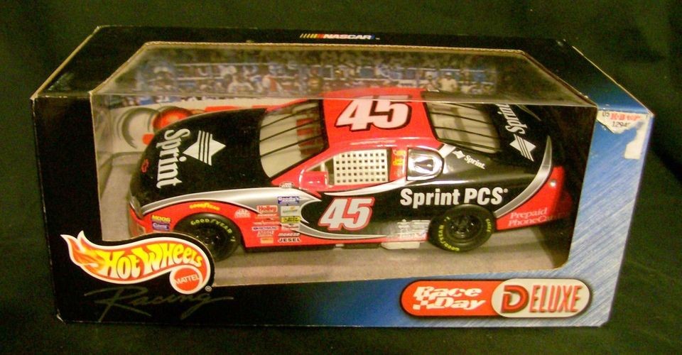 ADAM PETTY HOT WHEELS NASCAR RACING SPRINT #15 1992 MATTEL 2000 SERIES 