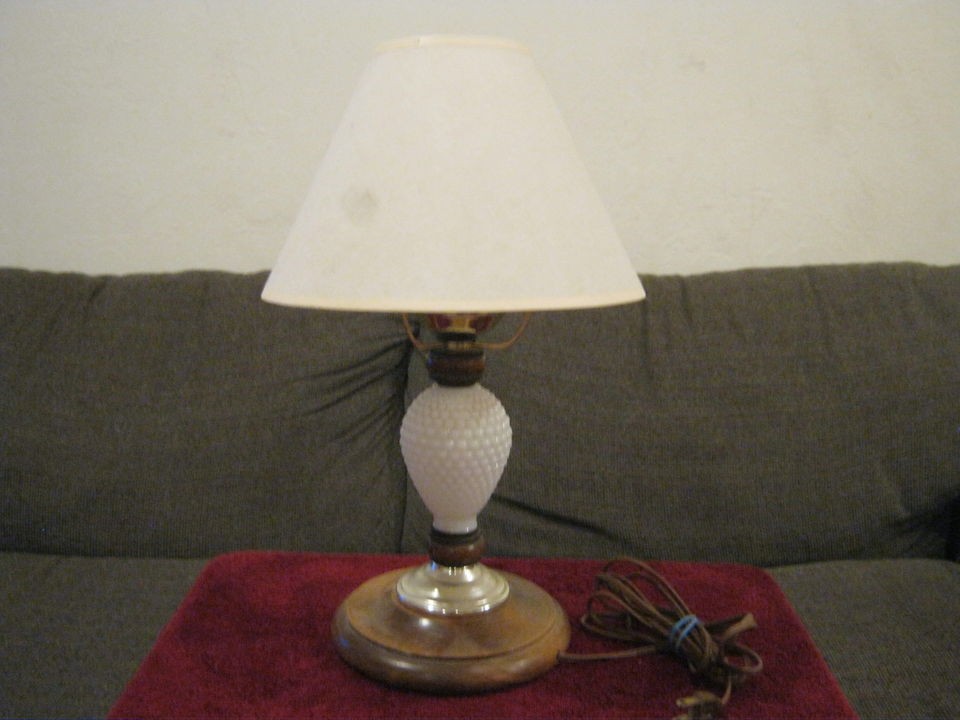 Vintage Underwriters Laboratories Inc Table Lamp