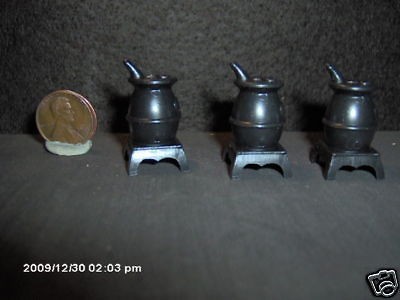 Vintage Ben Franklin Stove Plastic Miniatures