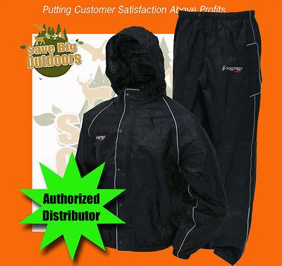 rain gear in Clothing, 