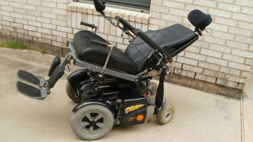 PERMOBIL CHAIRMAN 2S WHEELCHAIR   POWERCHAIR WITH TILT,RECLINE,L​EGS 