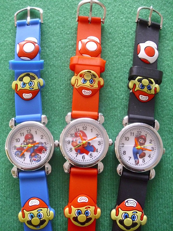 SUPER MARIO BROS SILICONE RUBBER 3D WATCH BOYS OR GIRLS + SPARE/ BAT 