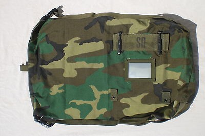 USGI Miliary Surplus   USMC, ARMY, NAVY, Woodland Camo Duffle Bag w 