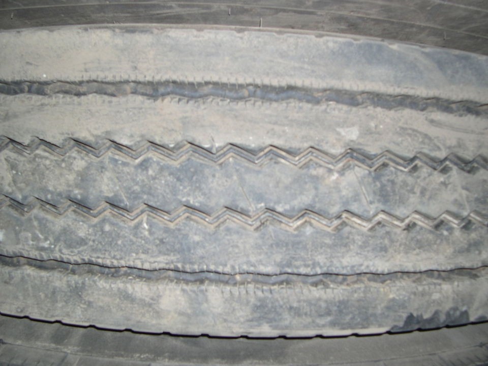 10R22.5 Michelin XZE Used Steer tire