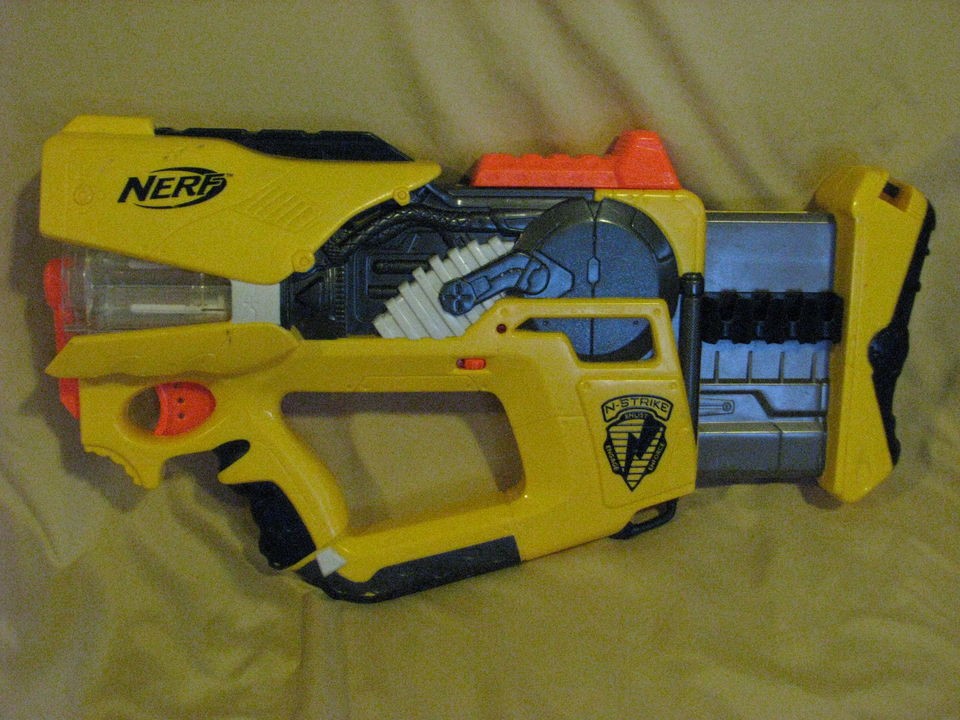 NERF N STRIKE FIREFLY REV 8 GUN TESTED AND FULLY FUNCTIONAL MISSING 