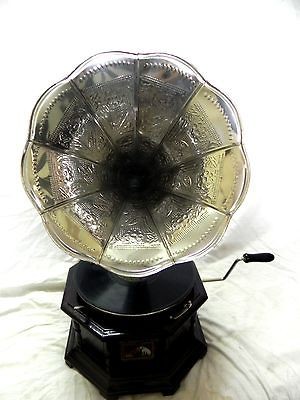 ANTIQUE OCTAGONAL GRAMOPHONE PHONOGRAPH CRAFTED STEEL HORN