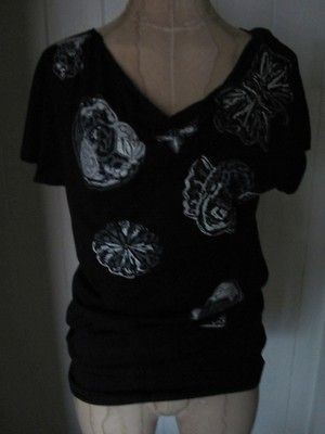 UNIQLO x FOLLI FOLLIE BLACK Rare Tshirt Tee sz S Short Sleeve Japan